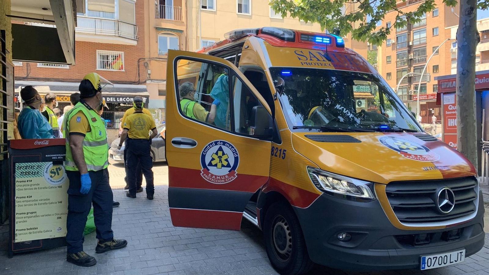 Agredido un joven de 19 años en la calle Orense poco antes de las 7 horas de este sábado