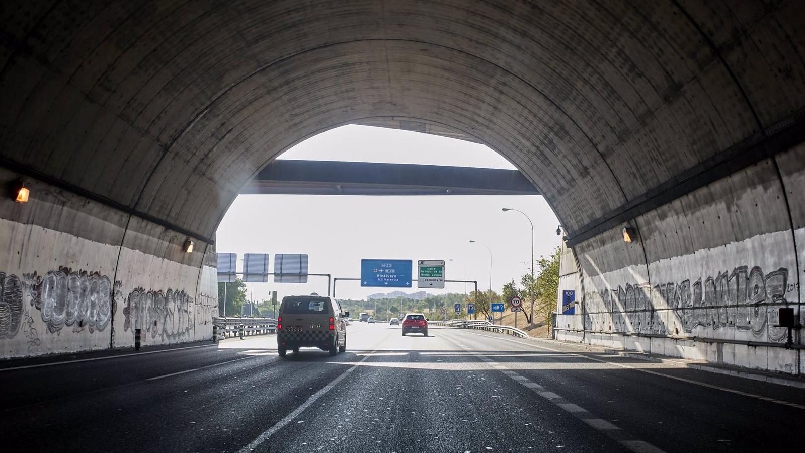Los túneles de la capital serán revisados con avanzadas tecnologías para detección temprana de fallos
