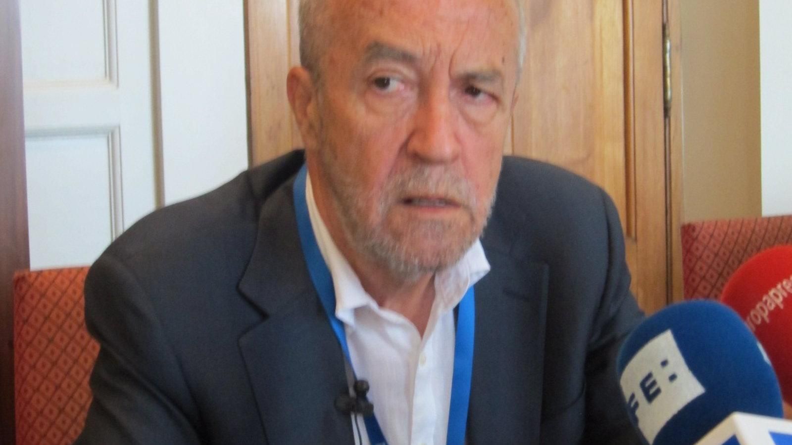 Muere Pedro Arriola, asesor de Aznar y Rajoy y esposo de Celia Villalobos