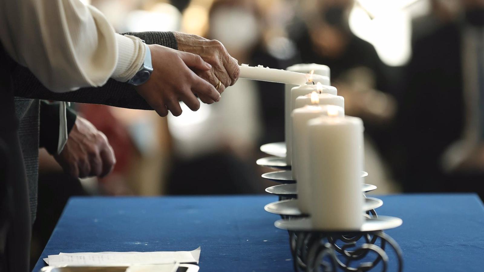 La Asamblea recuerda a las víctimas del Holocausto y reivindica la "consolidación de la cultura del respeto y tolerancia