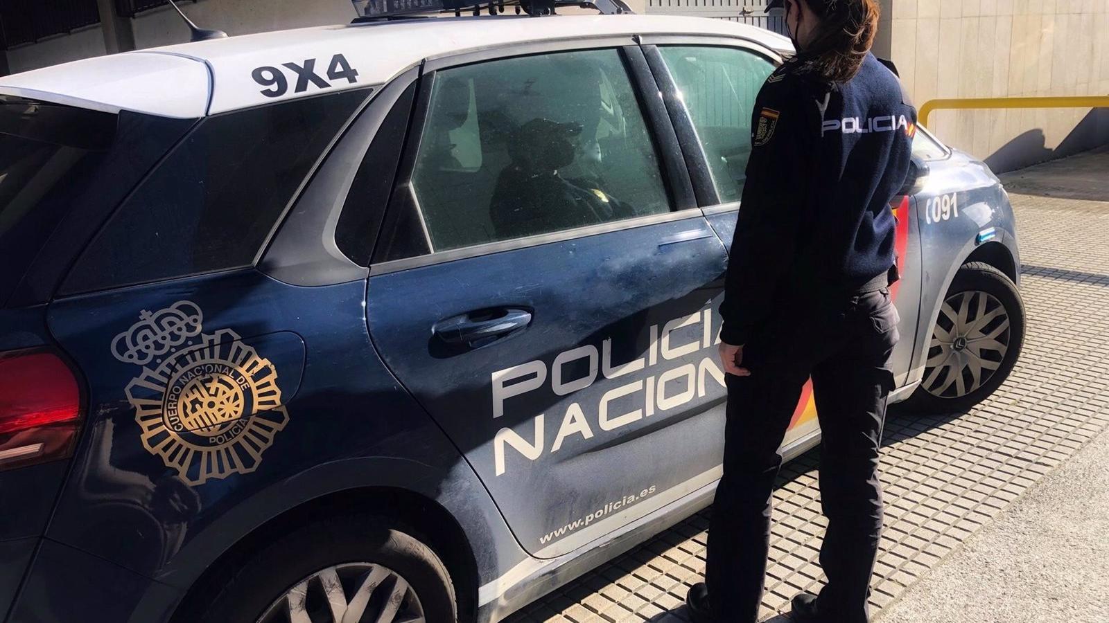Dos detenidos y desmantelado un punto de droga en Hortaleza