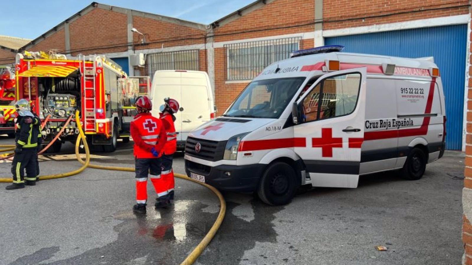 Controlado un incendio sin heridos en una nave de ropa en Humanes