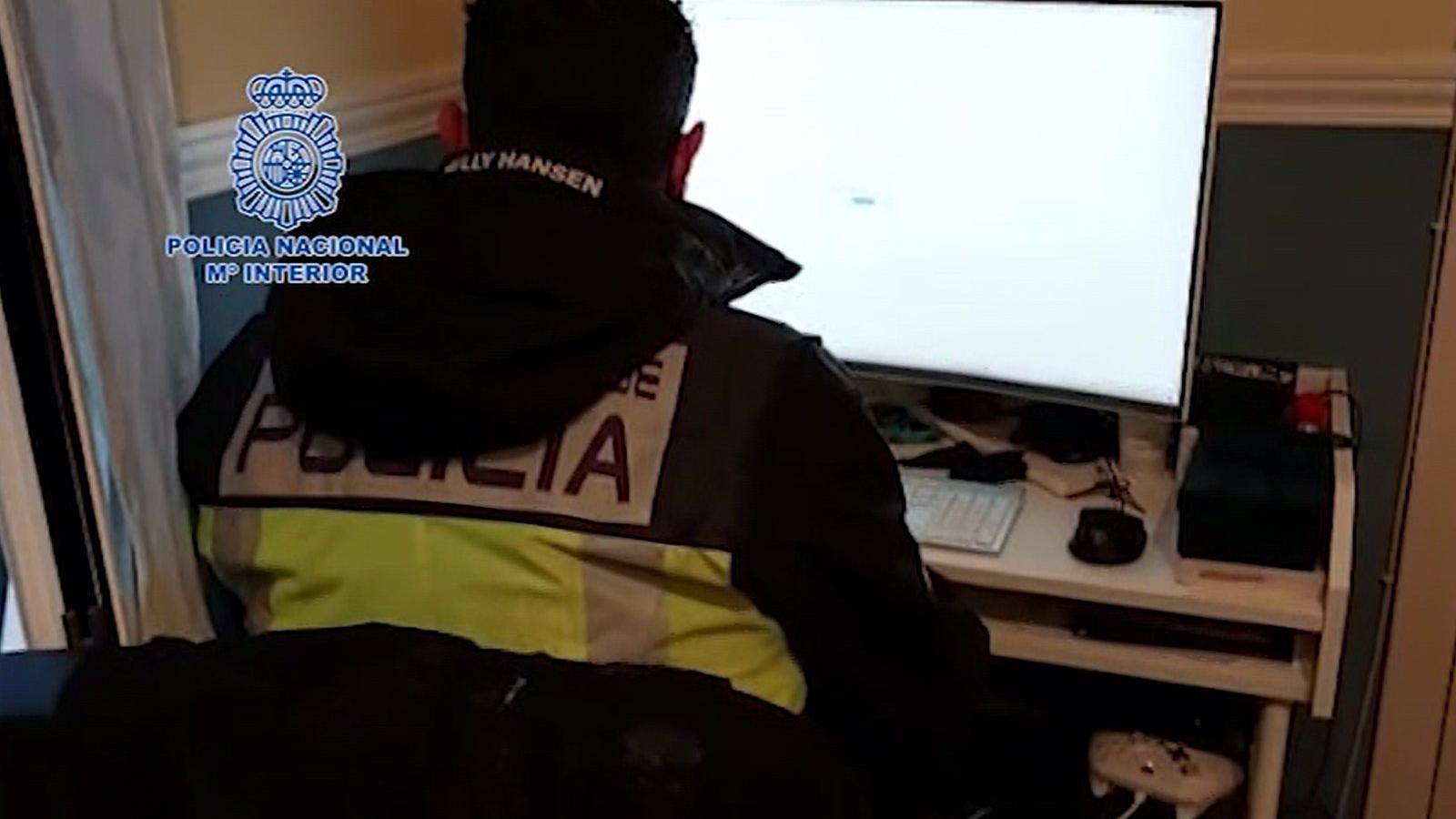 Cae una banda que vendía productos falsos en Internet mediante el método del dropshipping