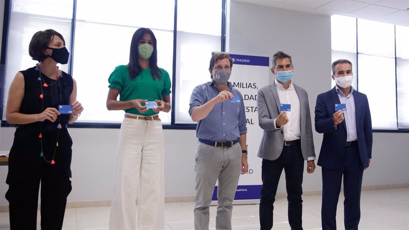 El Ayuntamiento de Madrid emite más de 11.000 Tarjetas Familia, 1.112 sólo en enero, para beneficiar a 35.000 personas
