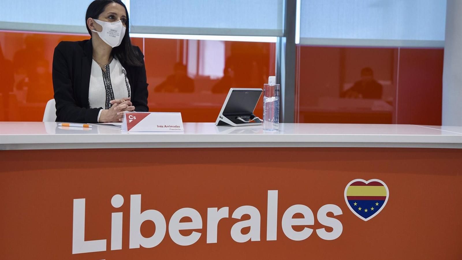 Los críticos de Cs exigen la dimisión de Arrimadas y una refundación