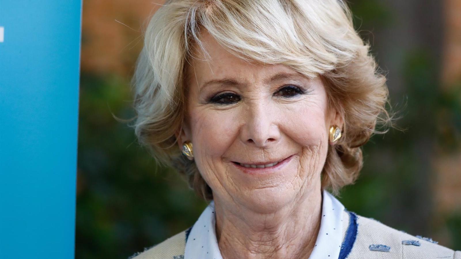 Esperanza Aguirre ve "imprescindible" que Feijóo tome las riendas del PP "si está dispuesto"