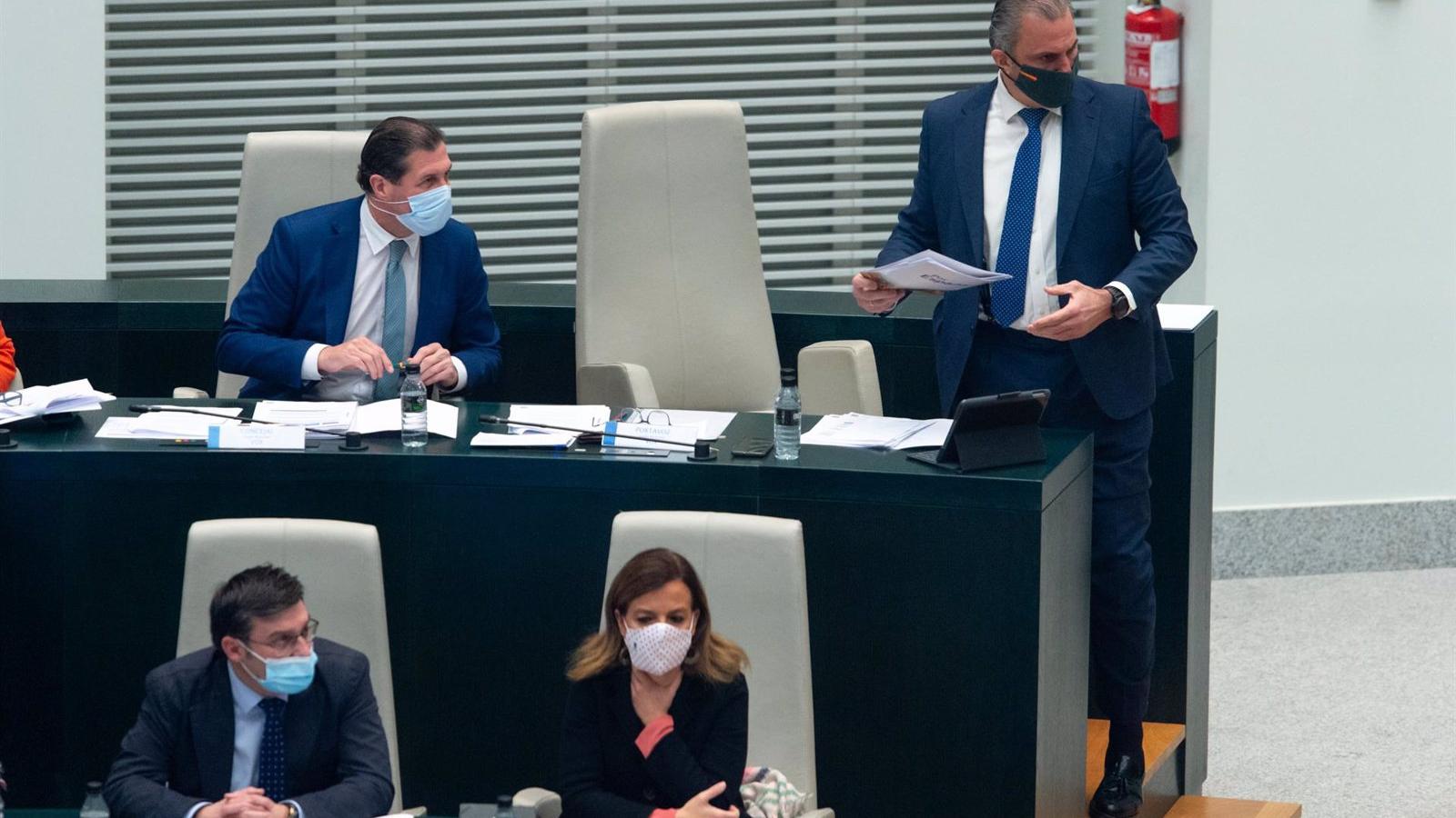 Vox acusa a la izquierda de "triturar a las personas y sus familias sin respeto a la presunción de inocencia"