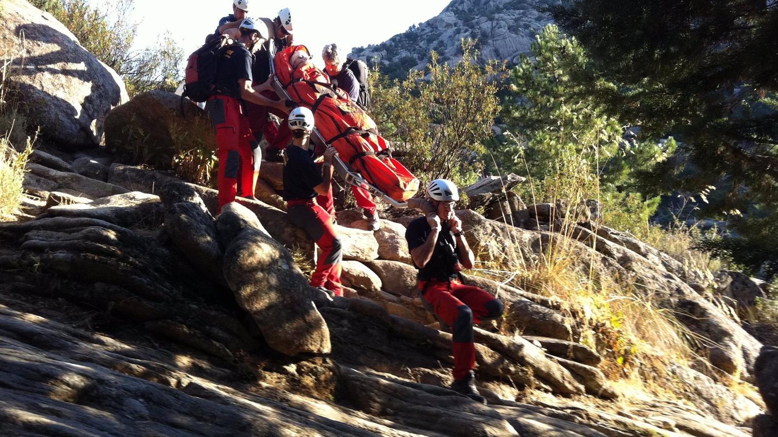 Rescatado en la Sierra de Guadarrama un hombre de 55 años que presentaba síntomas de agotamiento
