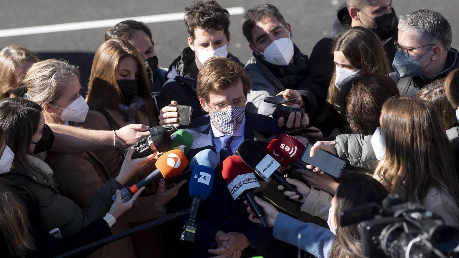 Martínez-Almeida ve en Feijóo "la persona que encarna la unidad" que necesita el PP para su "nueva etapa"