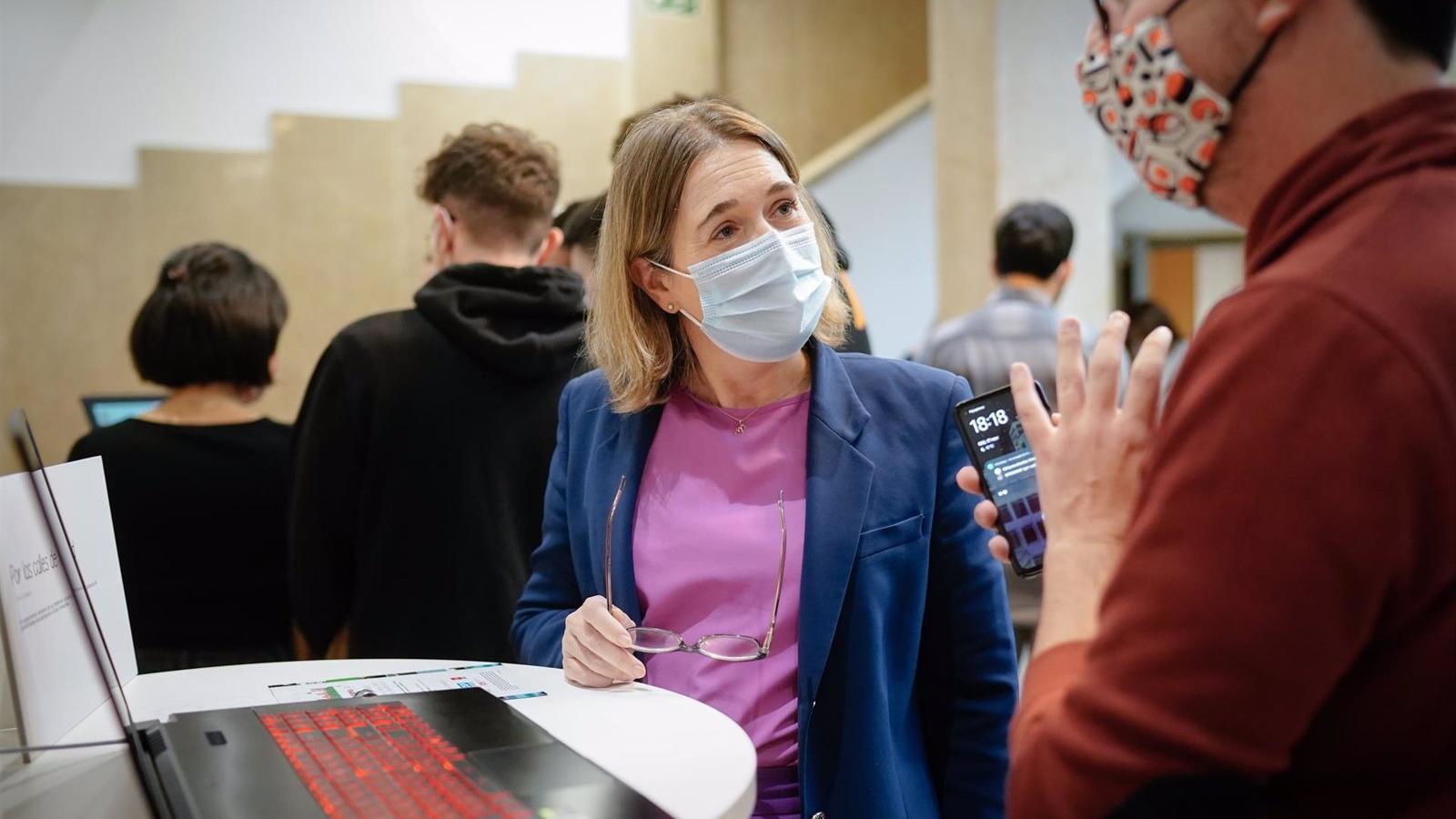 Rivera de la Cruz critica que el Gobierno de Sánchez "haga política" con Almudena Grandes