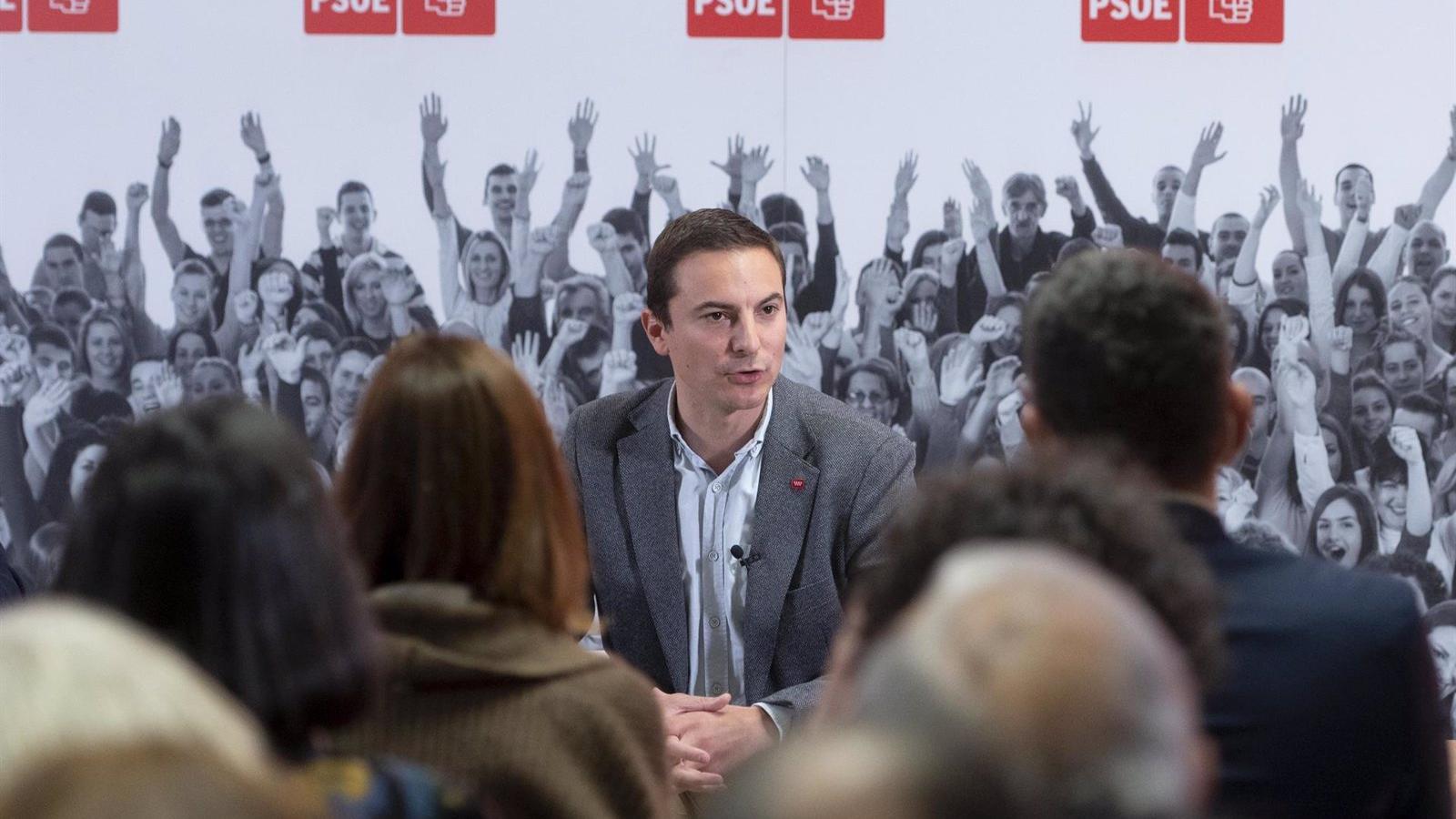 Lobato pide a Feijóo que dé instrucciones a los miembros del PP para que comparezcan en comisión