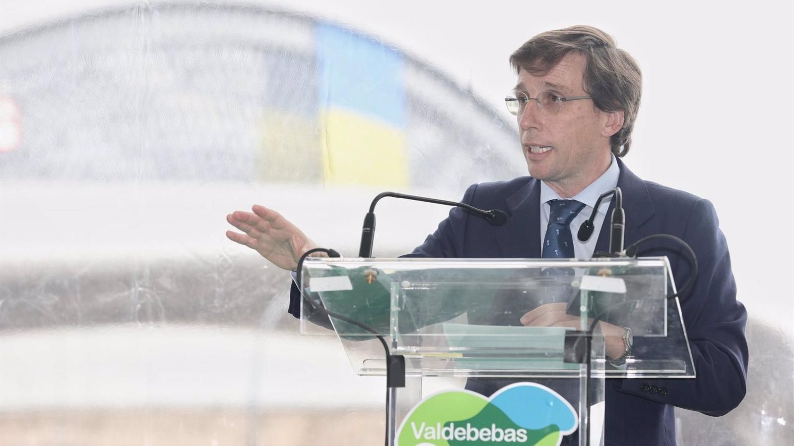 Martínez-Almeida firma su aval en apoyo a Feijóo: "Espero que sea presidente del PP"