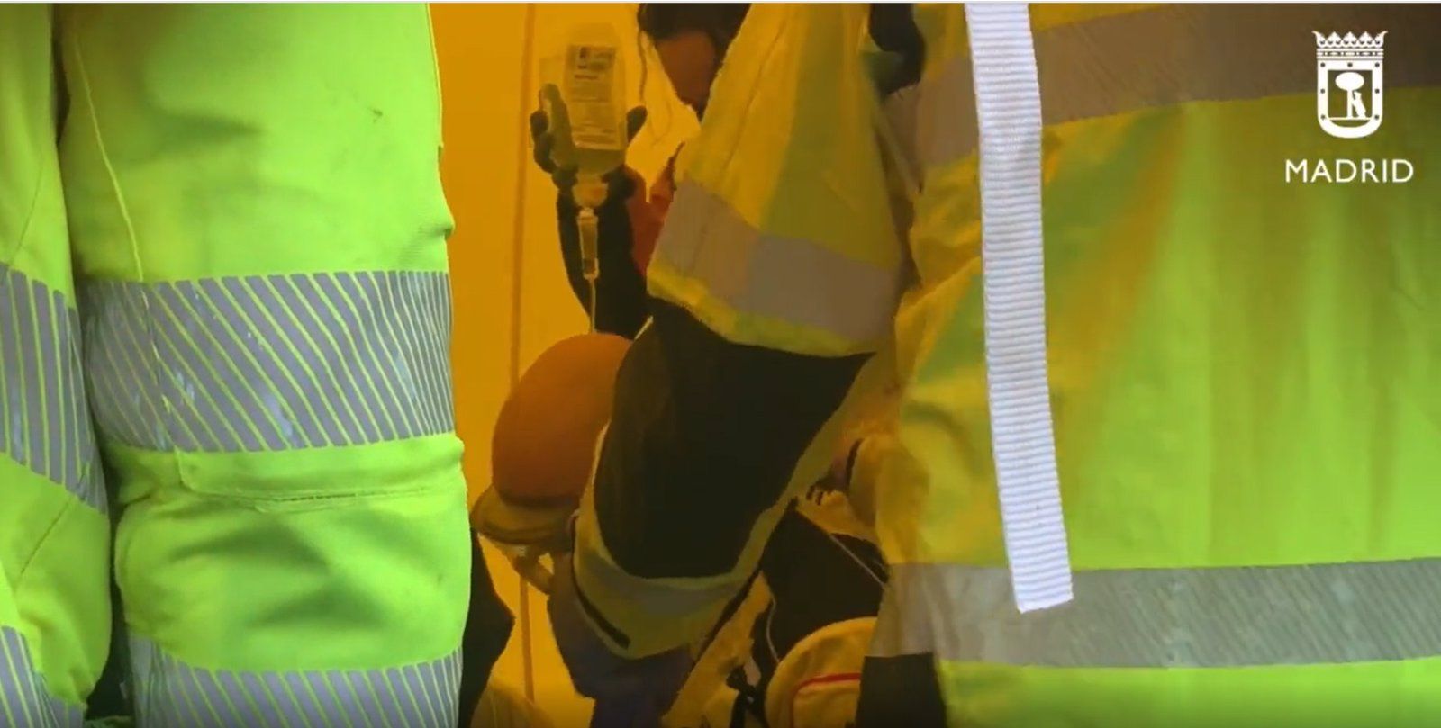 Herido grave un joven al caerse de la moto en la A-2