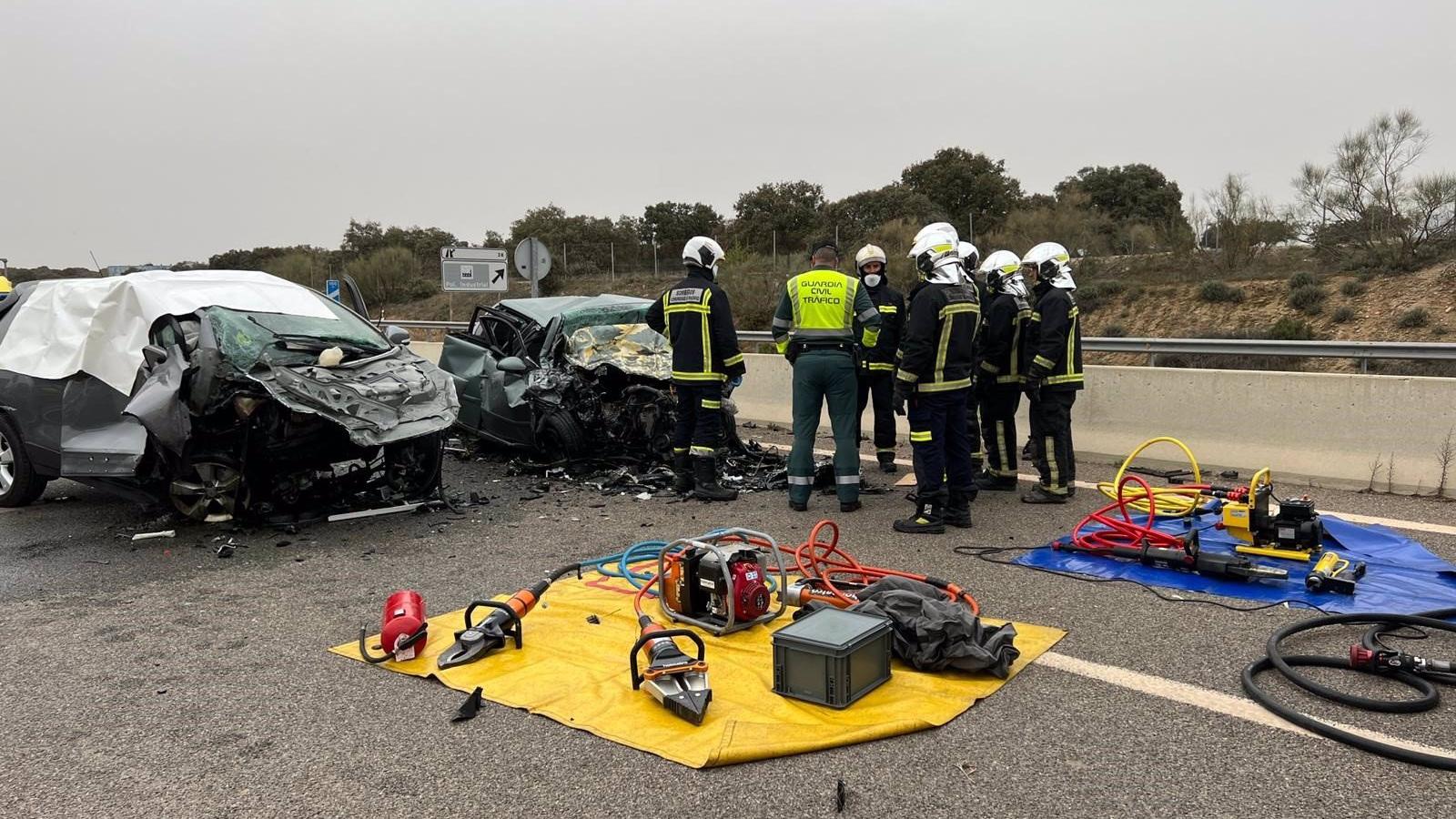 Un conductor 'kamikaze' muere y mata a otro tras una colisión frontal en la M-501