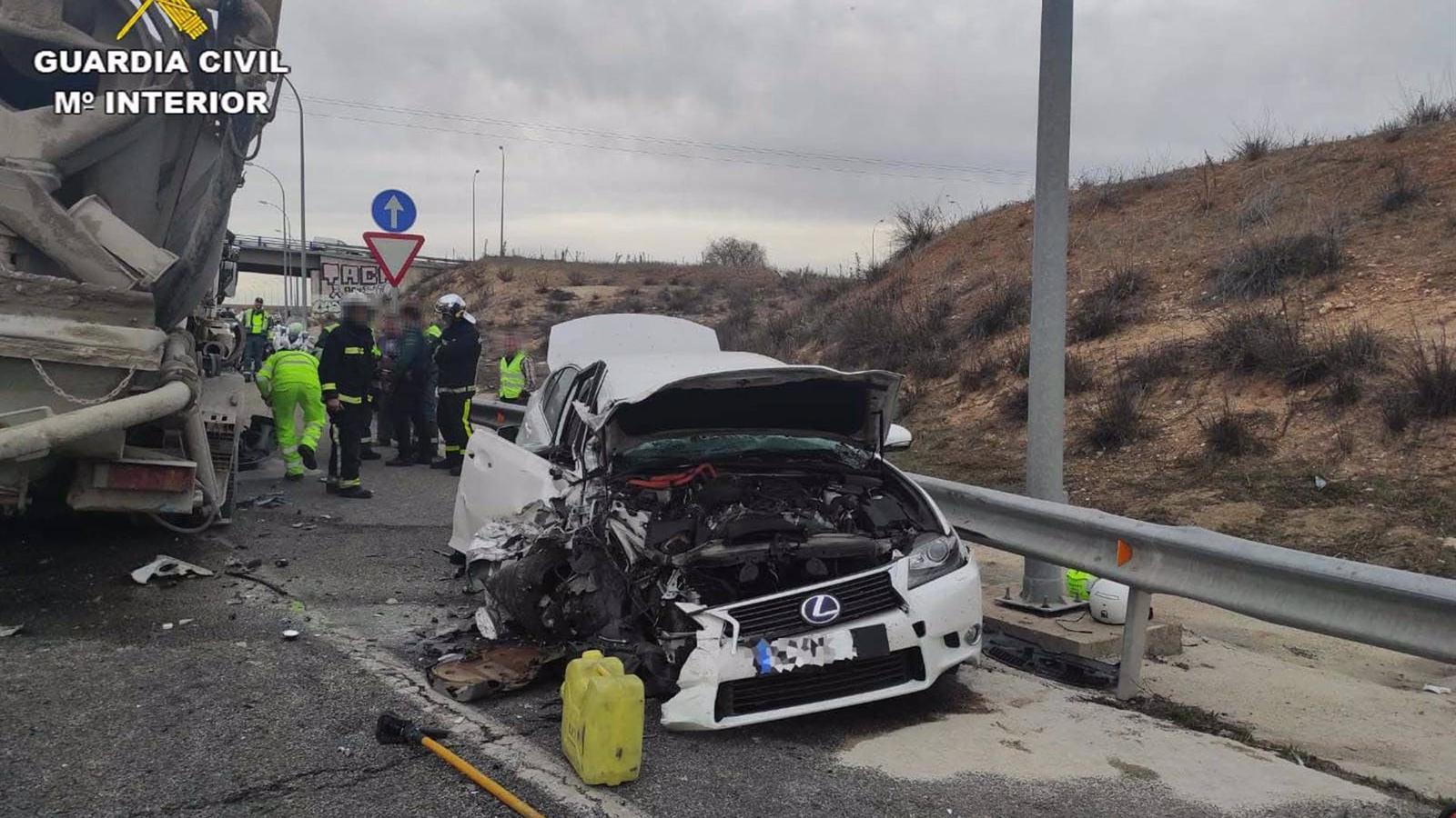 Detenido por conducir en sentido contrario sin carnet y con un coche robado y cargado de hachís por la M-50