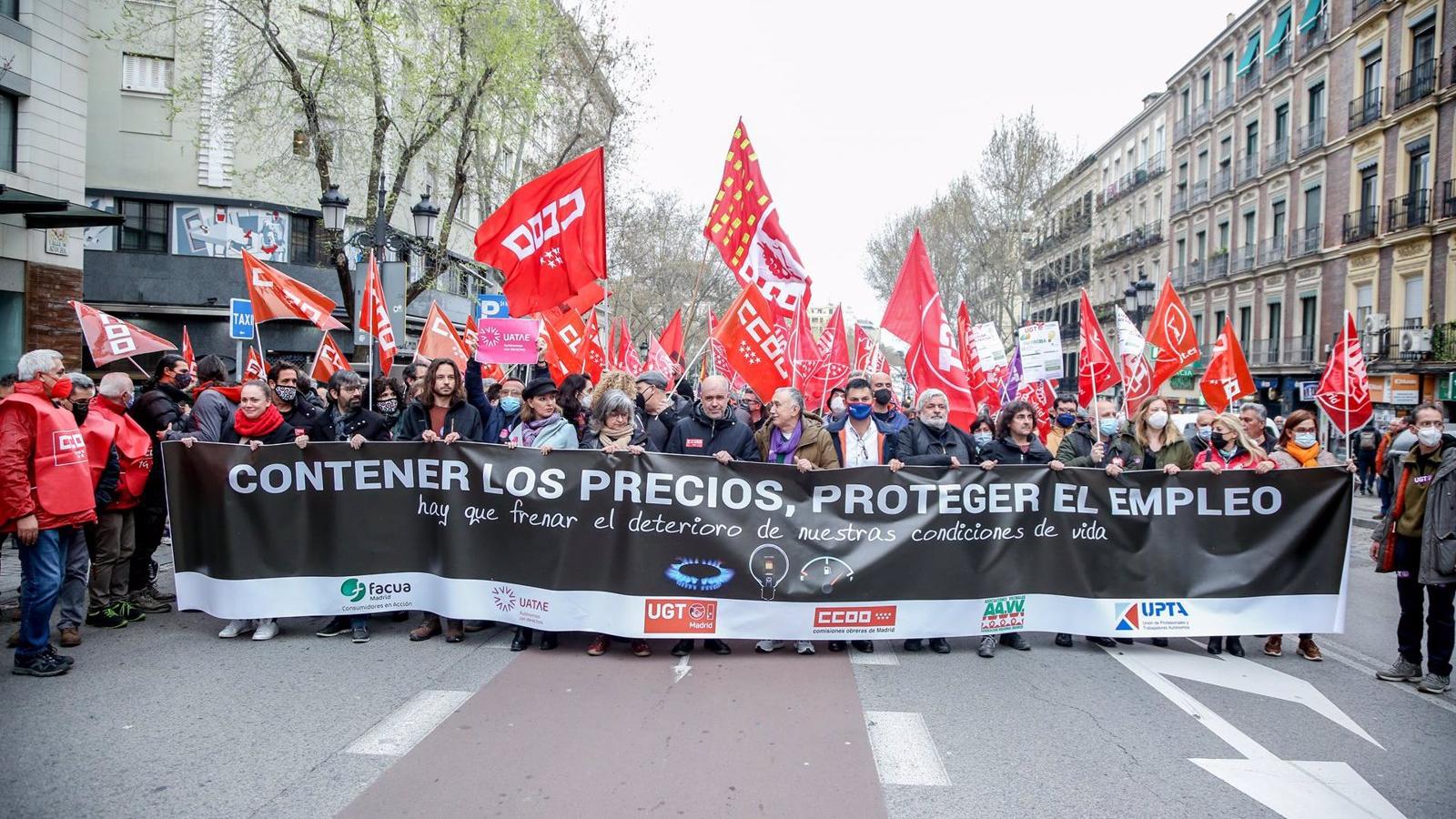 Los sindicatos reúnen apenas 500 personas en Madrid para pedir que frene la escalada de precios