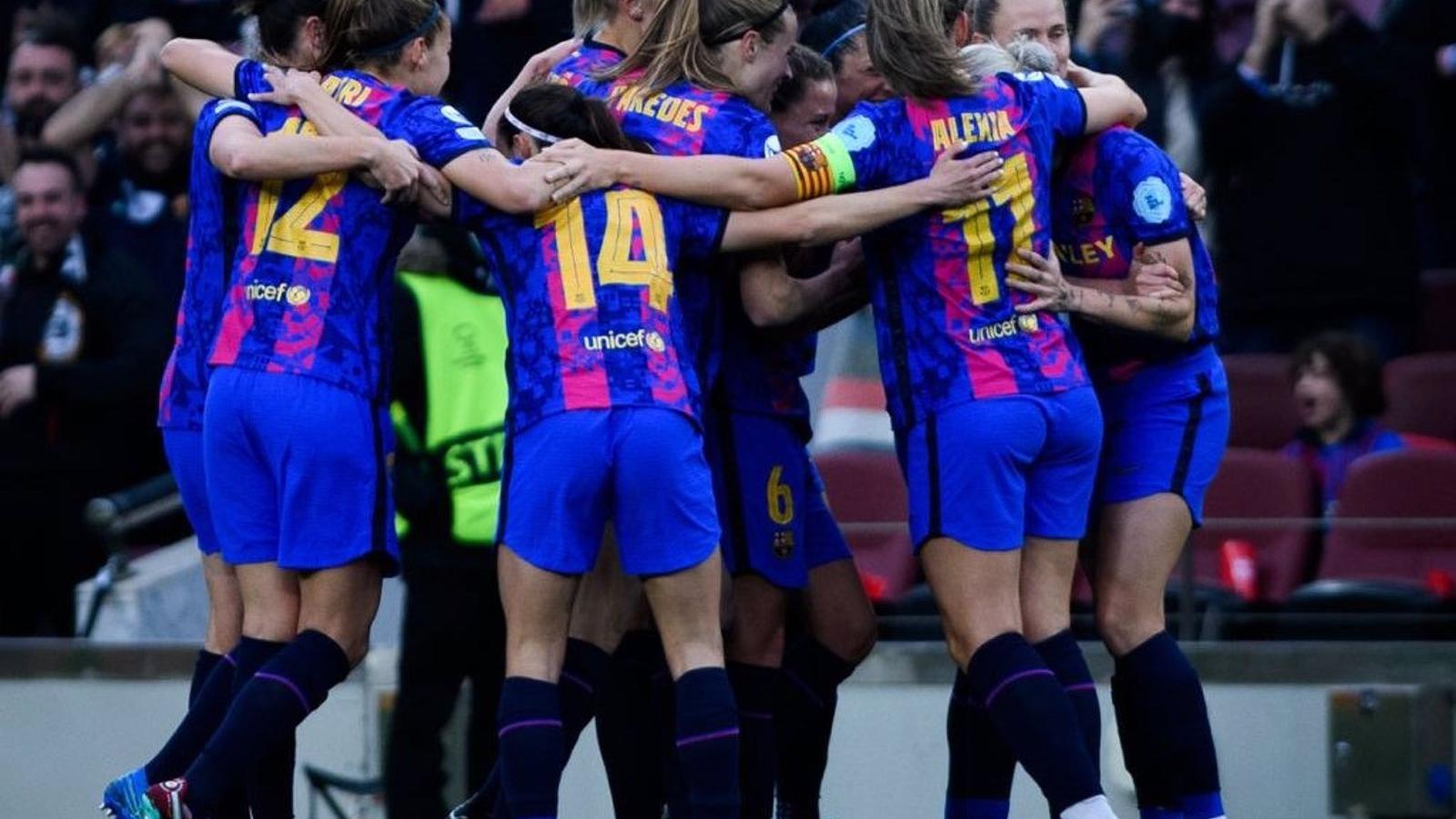 Fiesta del Barça en una noche histórica para el fútbol femenino