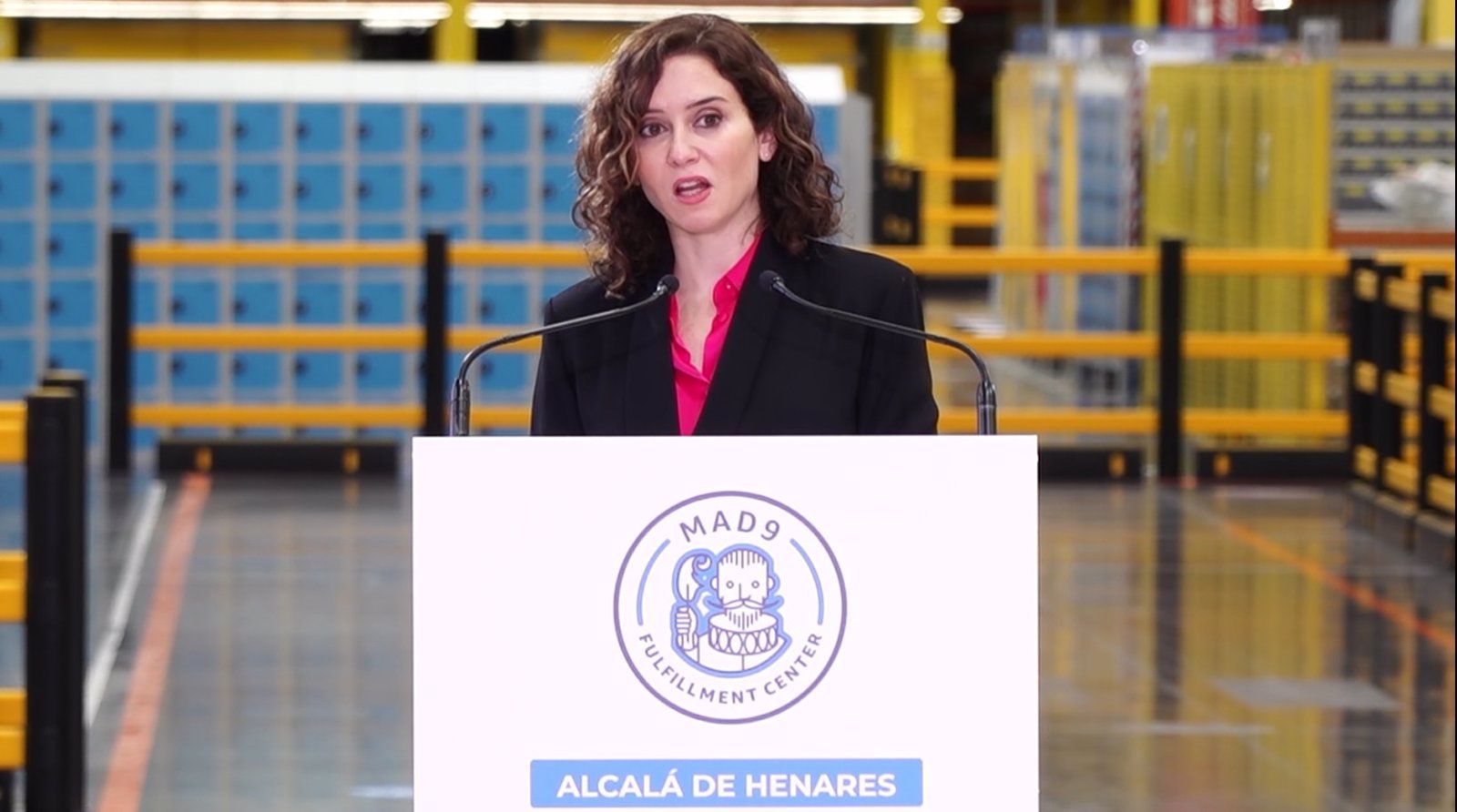 Díaz Ayuso pide al Gobierno que baje impuestos y haga sacrificios para atajar la crisis y volver a crecer