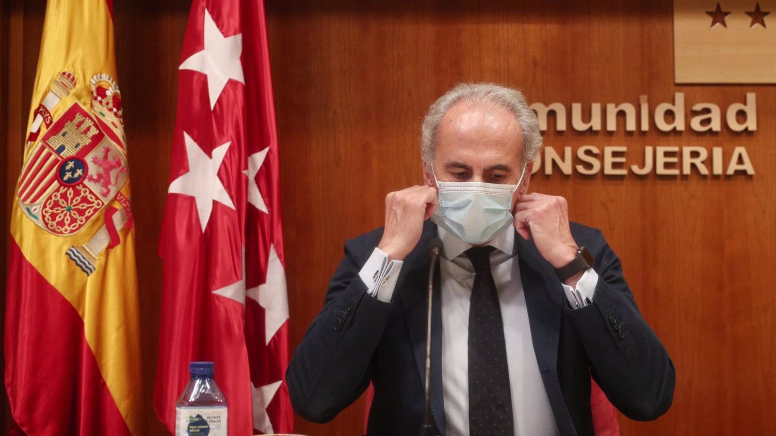 Escudero aplaude el fin de las mascarillas y cree que no es el momento de hablar de la cuarta dosis de la vacuna contra el Covid