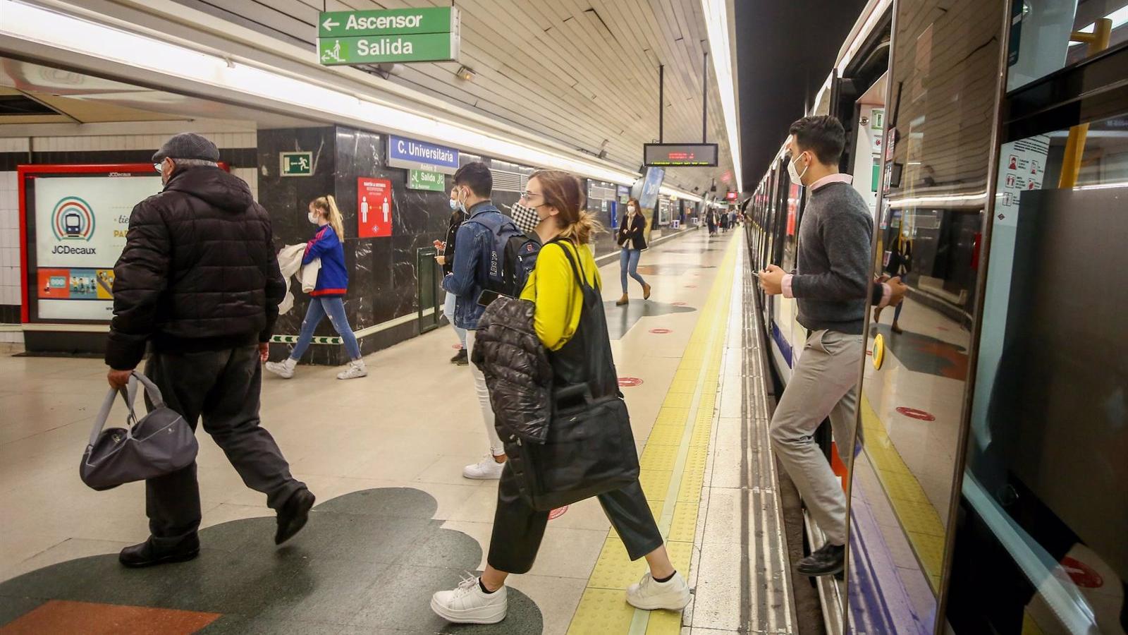 El transporte por Metro sube un 47,9% y los usuarios de EMT crecen un 38,3% en febrero