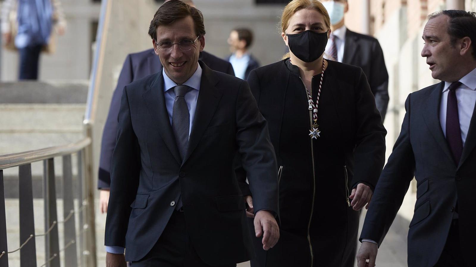 Martínez-Almeida ve "raro" que la Fiscalía "sólo investigue al Ayuntamiento de Madrid y a la Comunidad", gobernadas por el PP