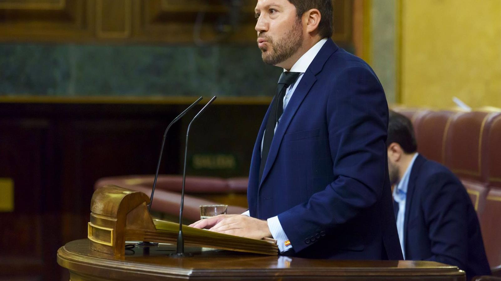 Piden cinco años de cárcel para un exdiputado de Vox acusado de violar presuntamente a una joven profesora de religión