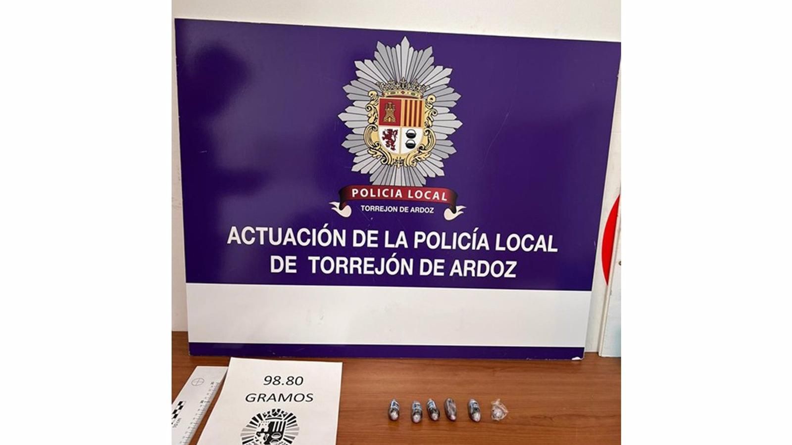 Policía Local de Torrejón ha detenido a cinco personas en las últimas semanas por menudeo de drogas