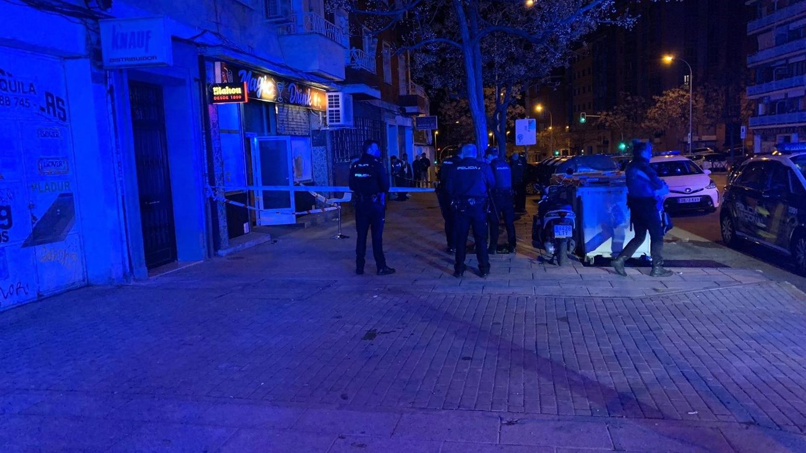 El herido en la reyerta de Tetuán se recupera en el hospital mientras la Policía avanza en la investigación