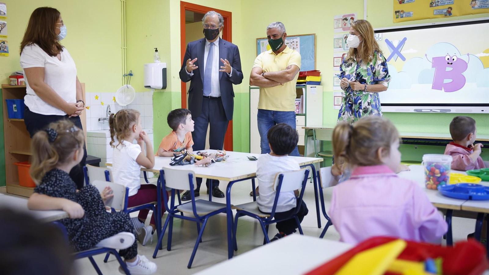 La Comunidad acometerá obras en varios centros educativos para crear más de 1.000 nuevas plazas públicas