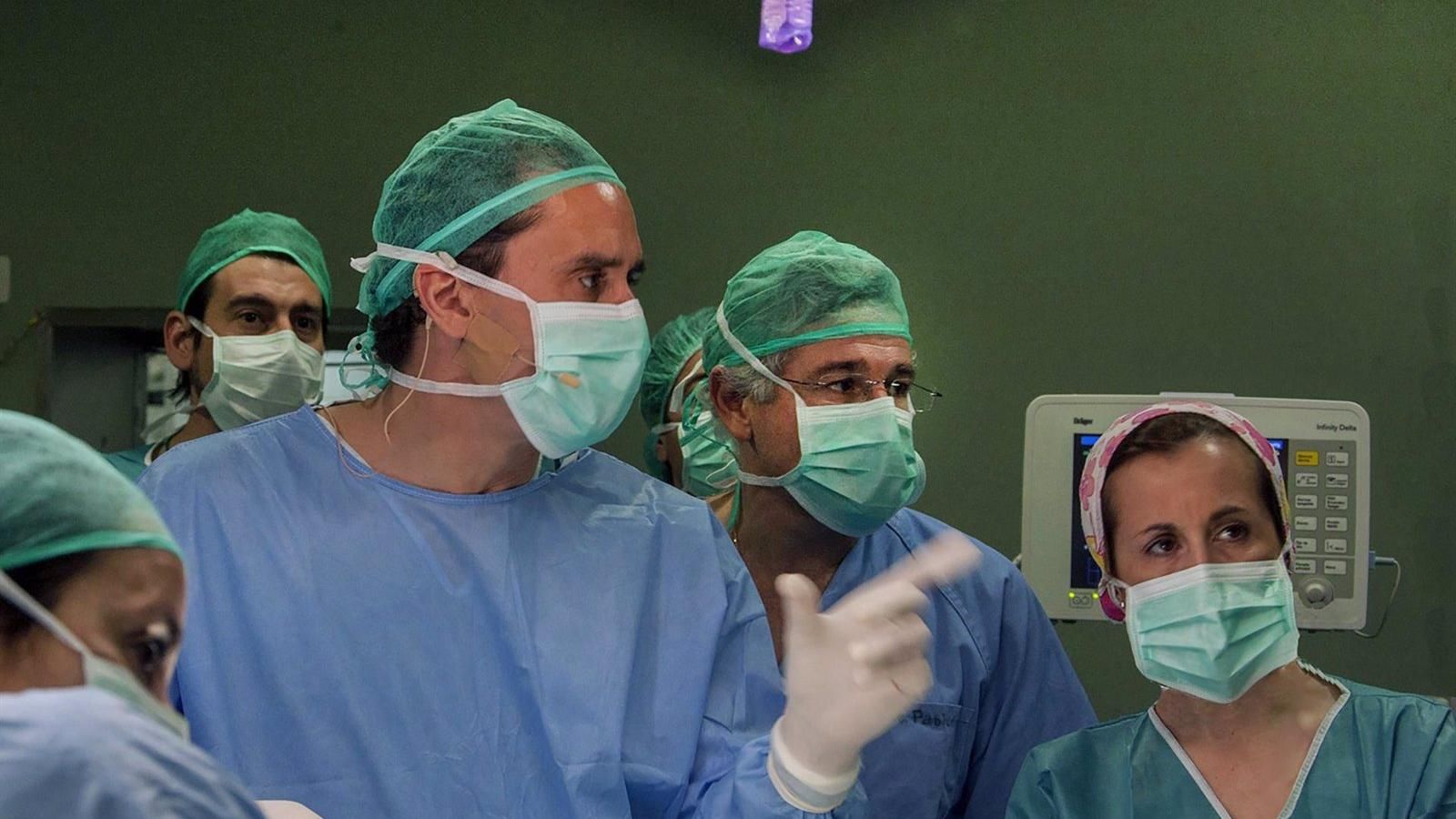 Escudero destaca que un madrileño espera para operarse 50 días menos que un vecino de una región gobernada por el PSOE