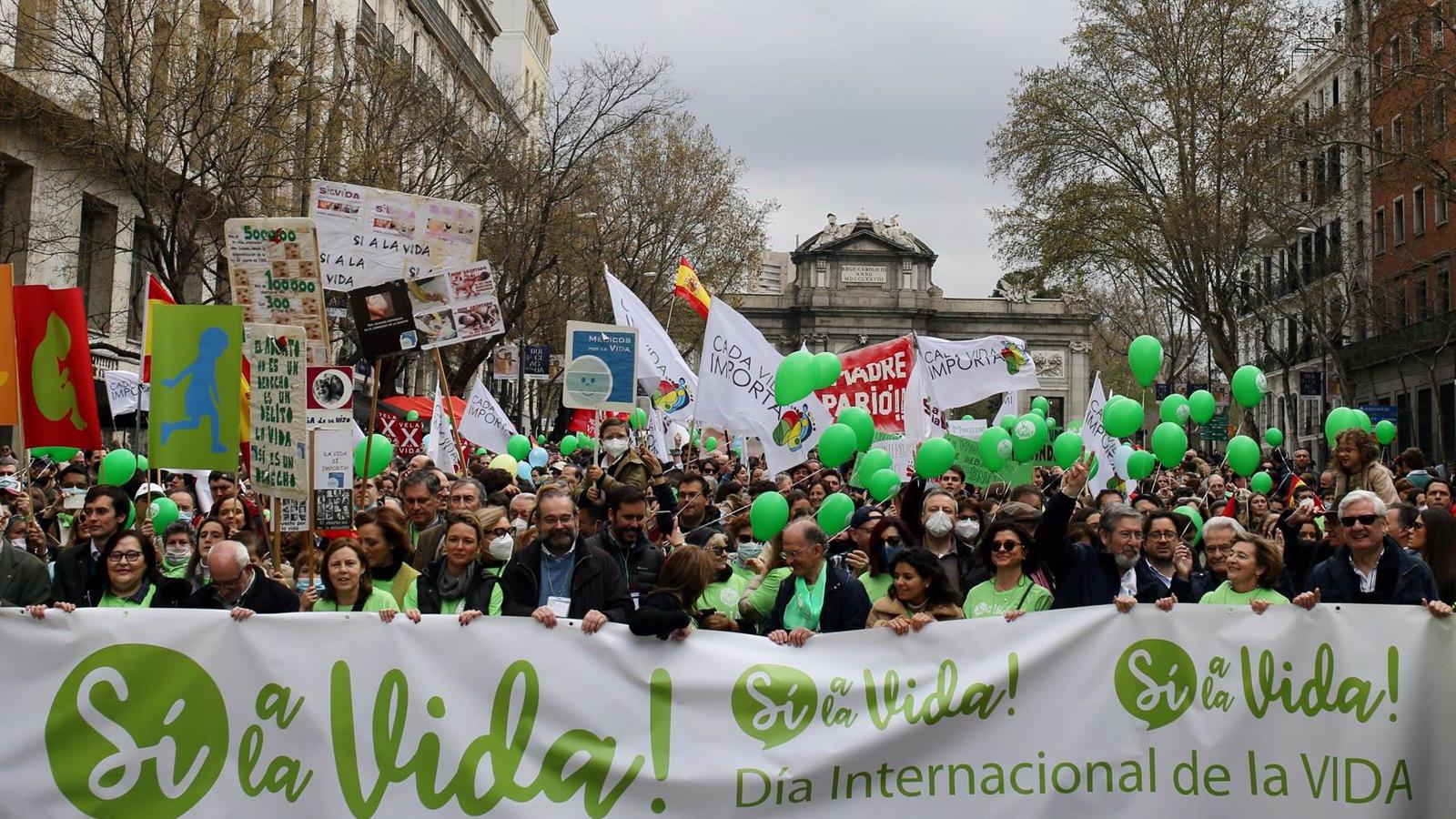 Jornada por la Vida: Los obispos españoles critican que la ley del aborto "permite la muerte de personas inocentes e indefensas"