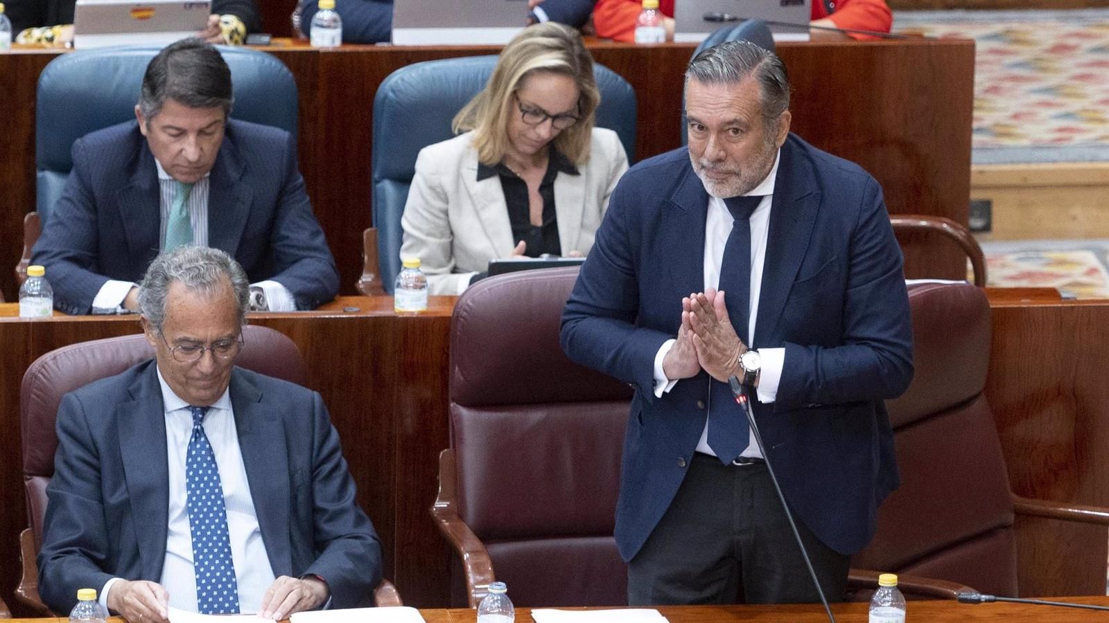 López acusa a Irene Montero de "justificar delitos graves" como los "secuestros"