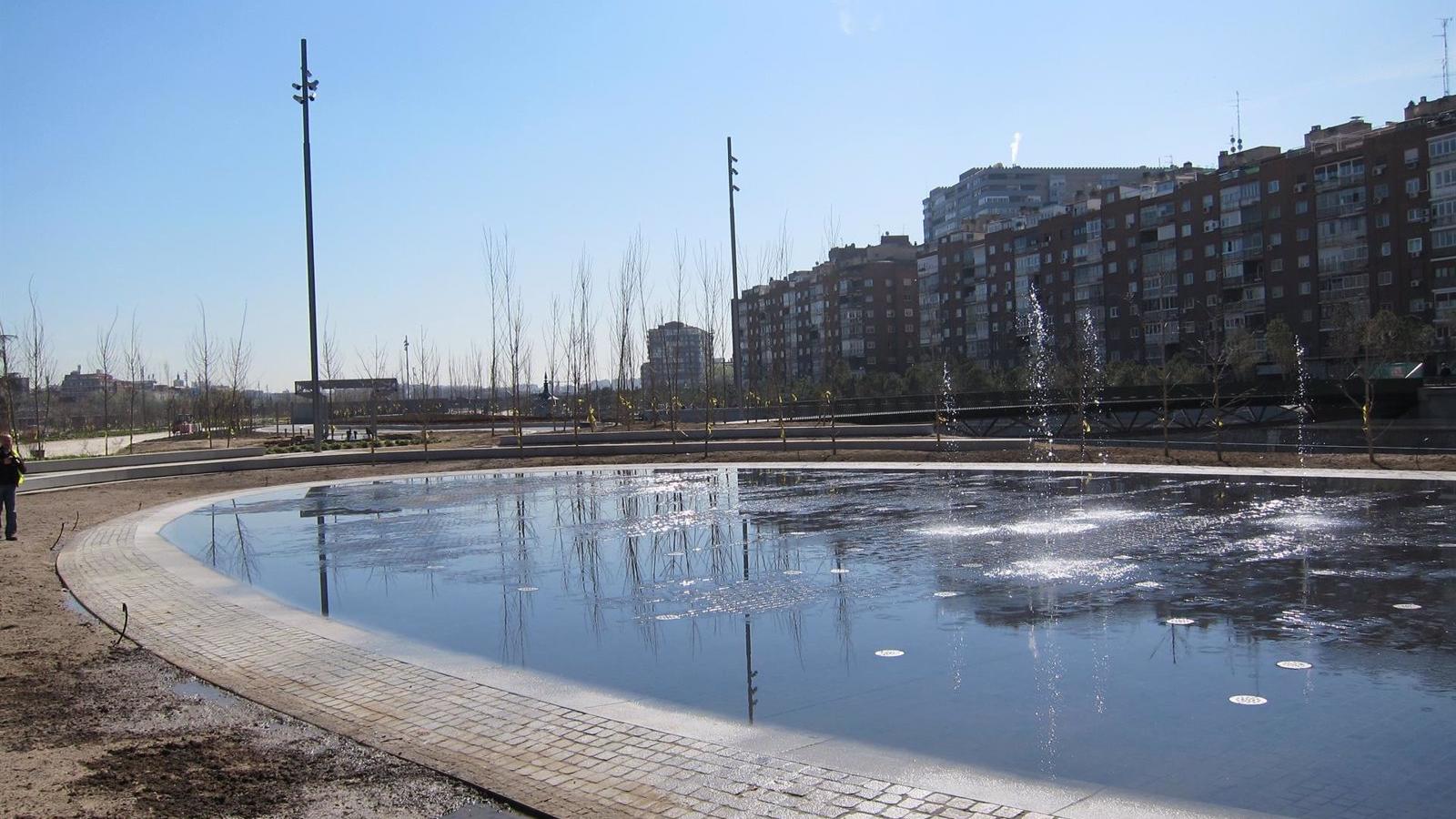 Los madrileños podrán disfrutar de las 'playas' de Madrid Río tras dos años inactivas por la pandemia