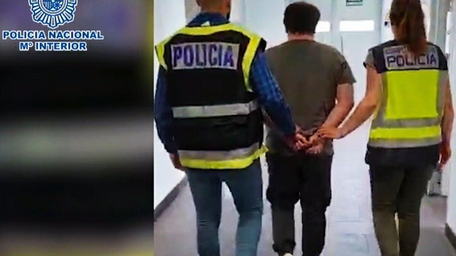  Detenido un hombre que se hacía pasar por policía de Extranjería para estafar a varios inmigrantes