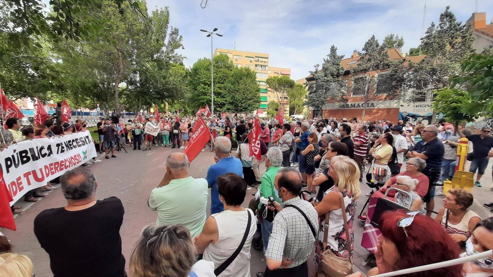 Los vecinos de Torrejón vuelven a salir a la calle para reclamar la reapertura del SUAP de Veredillas