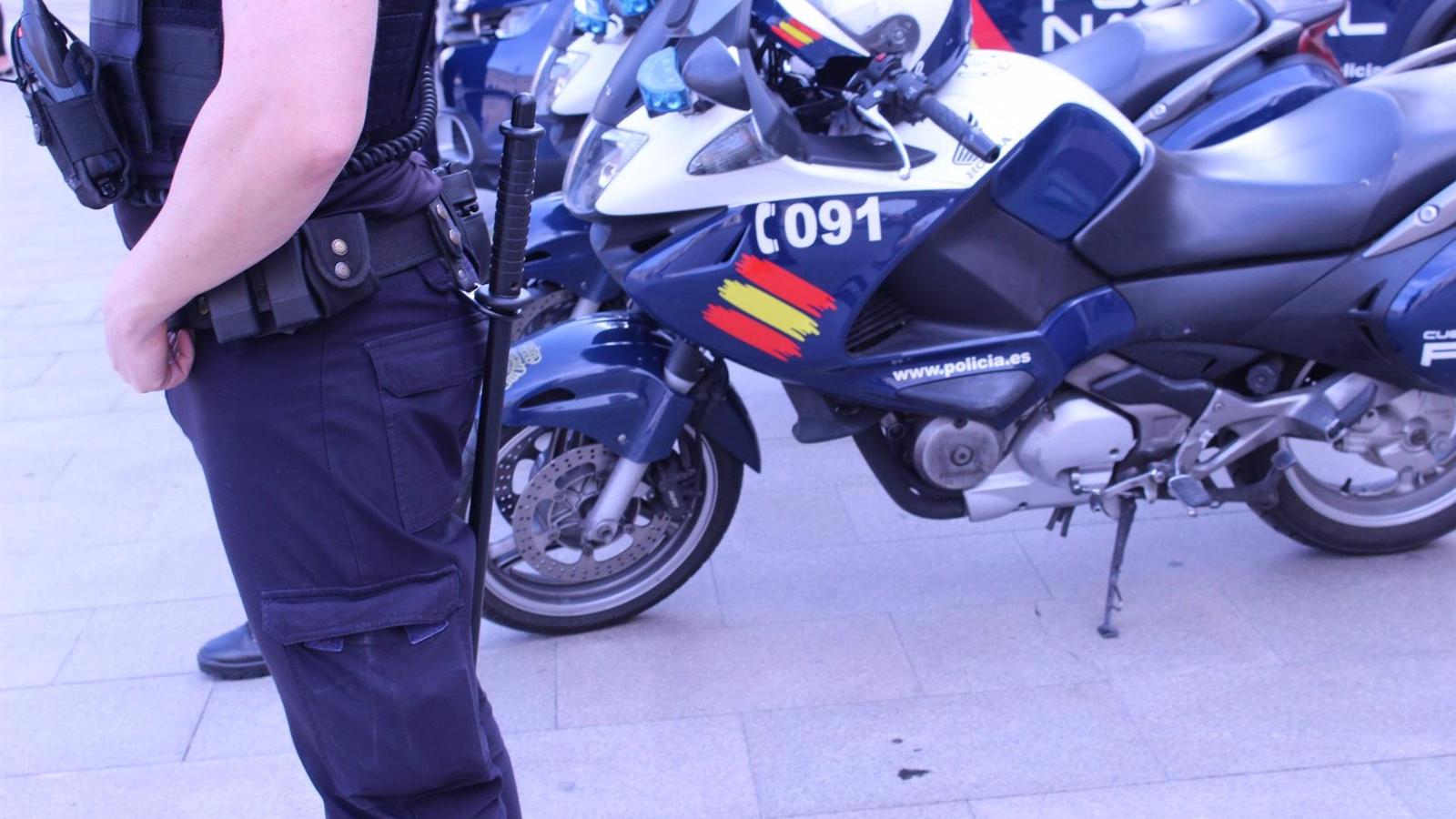  Detenido un ladrón por asaltar con violencia dos comercios de Puente de Vallecas