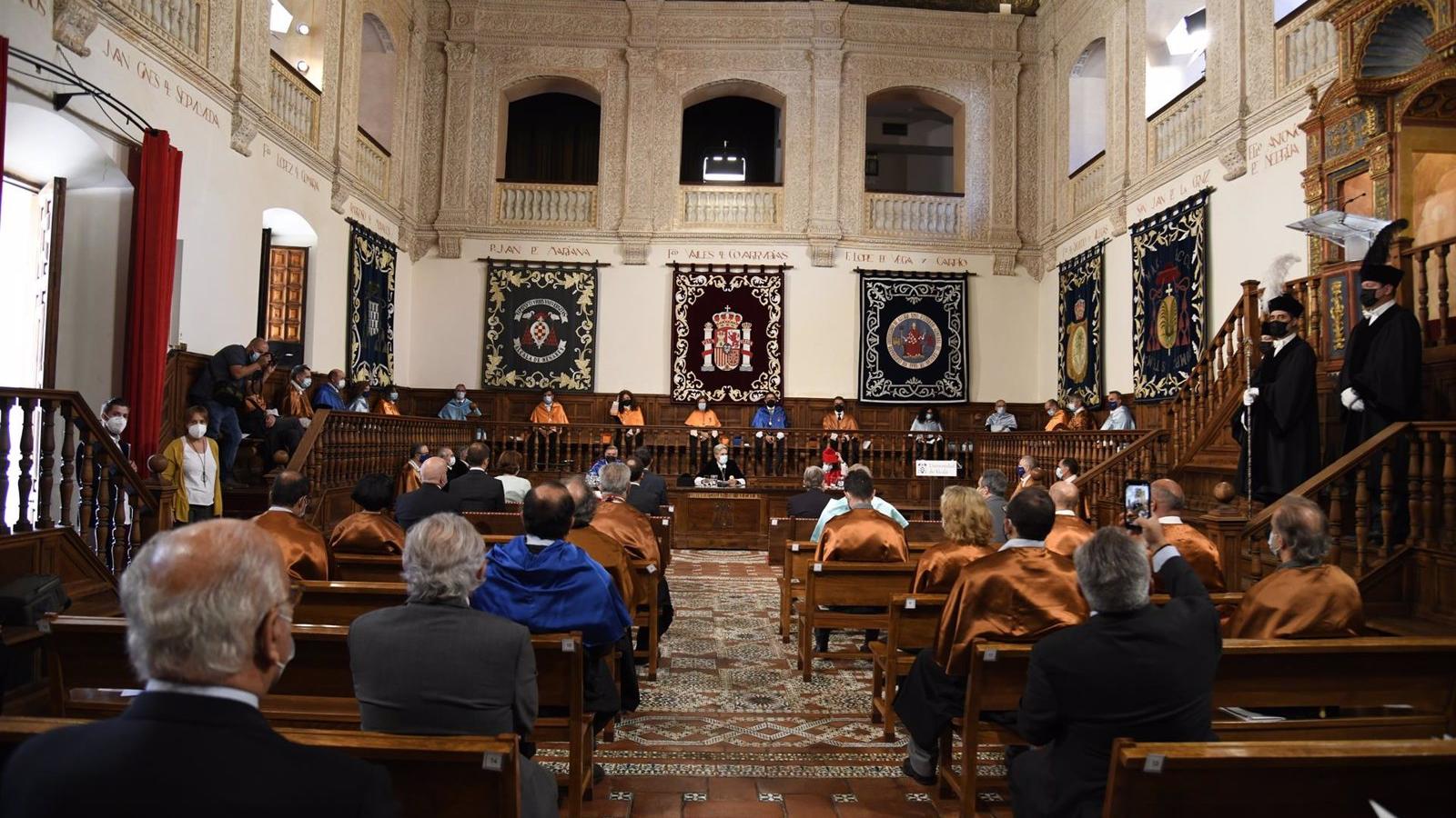 La UAH, la primera universidad española en cuanto a ratios profesor/alumno, según el ranking QS