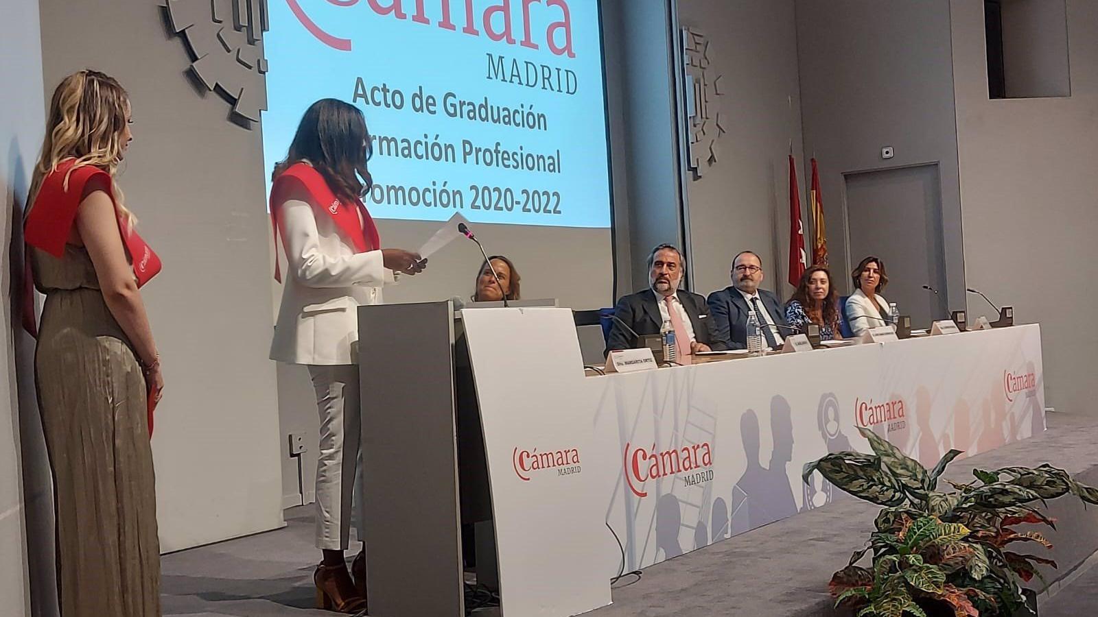 La Cámara de Madrid gradúa a 115 alumnos de siete títulos de Técnico Superior de FP