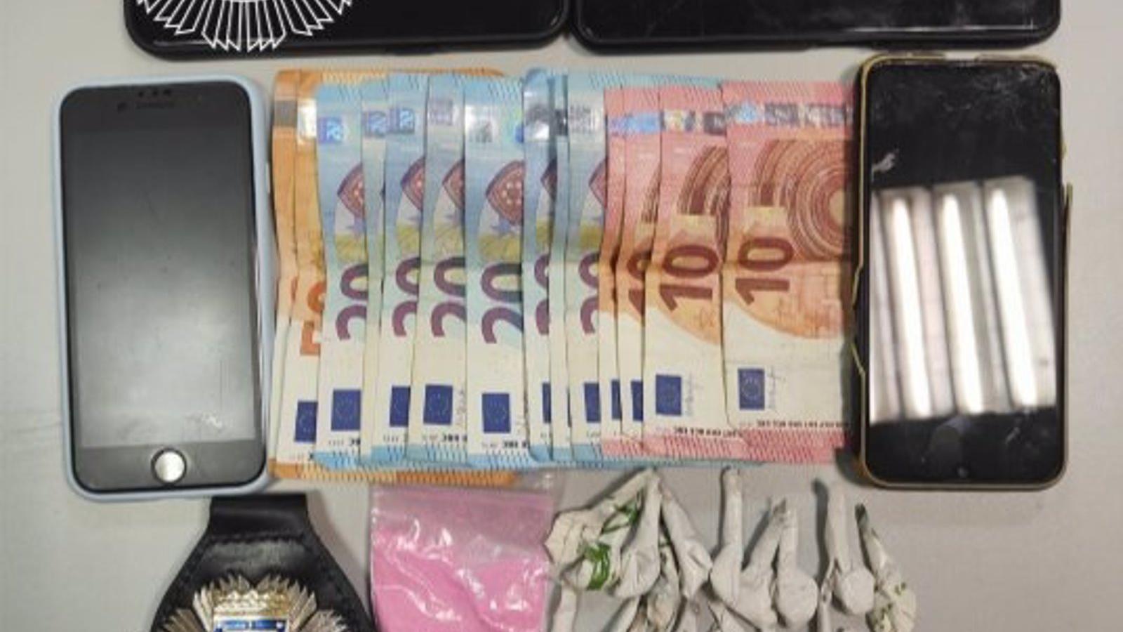  Detenidos cuatro individuos por venta de drogas de diseño y cocaína en Centro