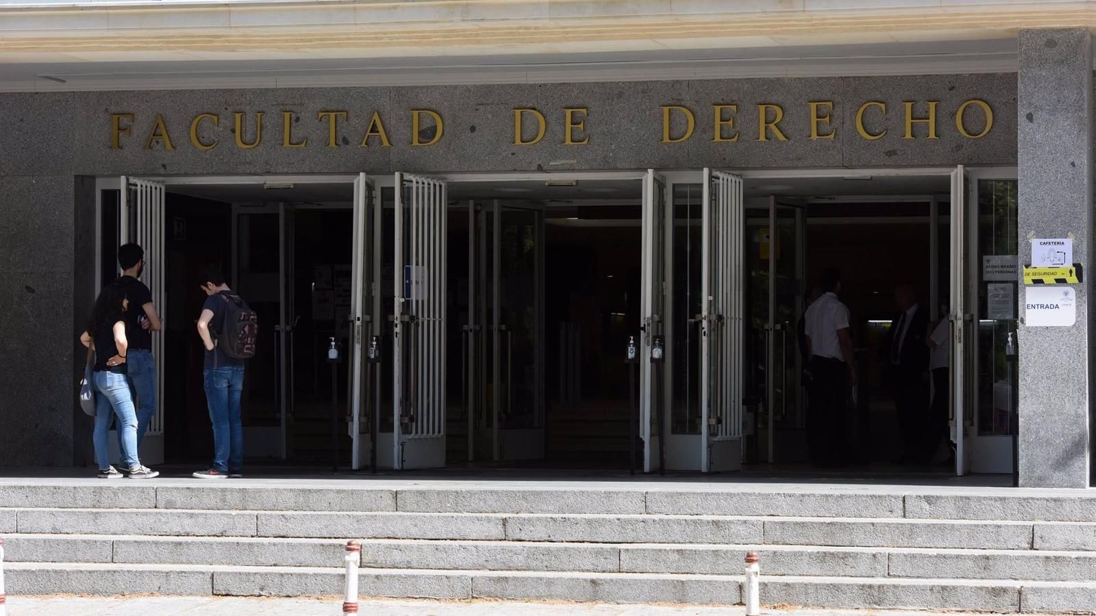 El Gobierno regional aprueba las ayudas para 3.000 universitarios en situación económica desfavorecida