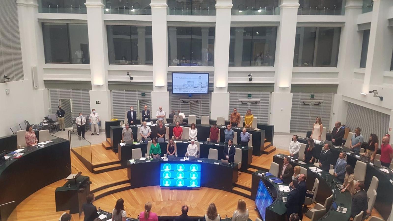 Minutos de silencio por la mujer asesinada en Parla