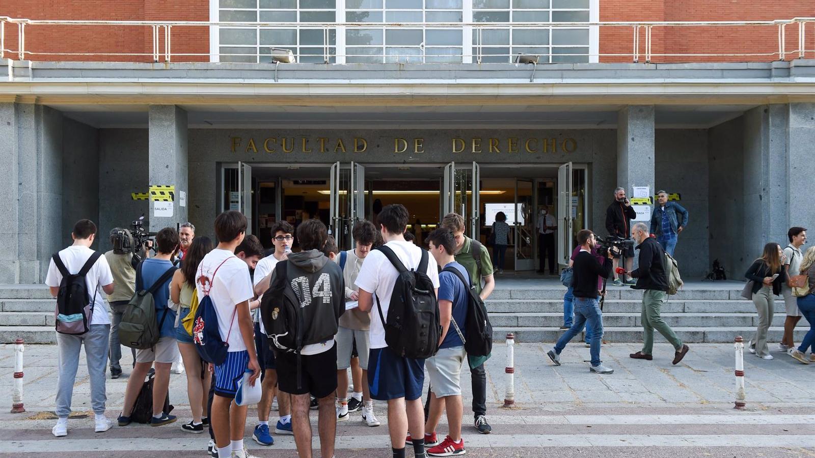 6.185 alumnos se presentan a la convocatoria extraordinaria de la EvAU