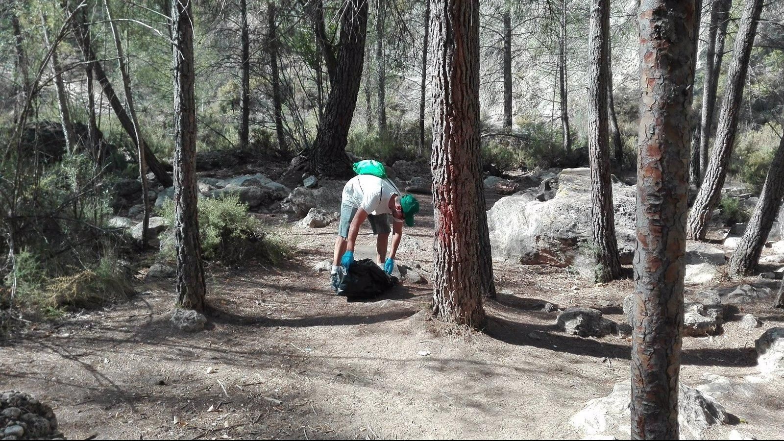 Ganaderos y agricultores piden mejorar la limpieza de fincas y montes y programas de conservación de pastos para evitar incendios