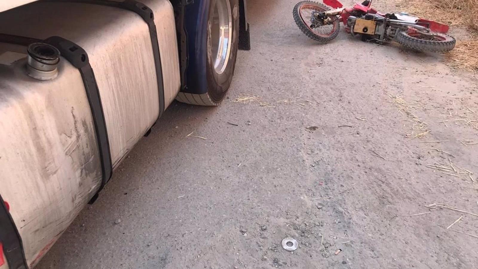  Muere un joven motero de 20 años al colisionar con un camión en Villaconejos