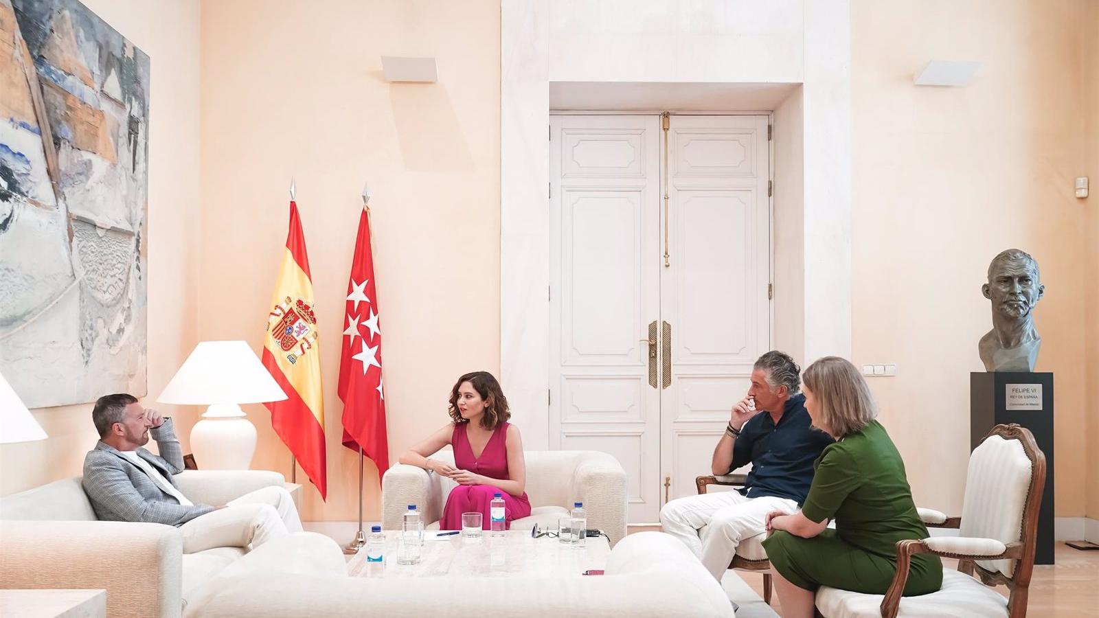 Díaz Ayuso se reúne con Antonio Banderas para abordar proyectos culturales en Madrid