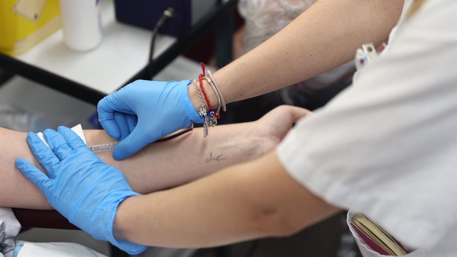 Sanidad advierte de las bajas reservas de sangre y pide "urgentemente" donaciones del tipo 0+, 0-, A+ y A-