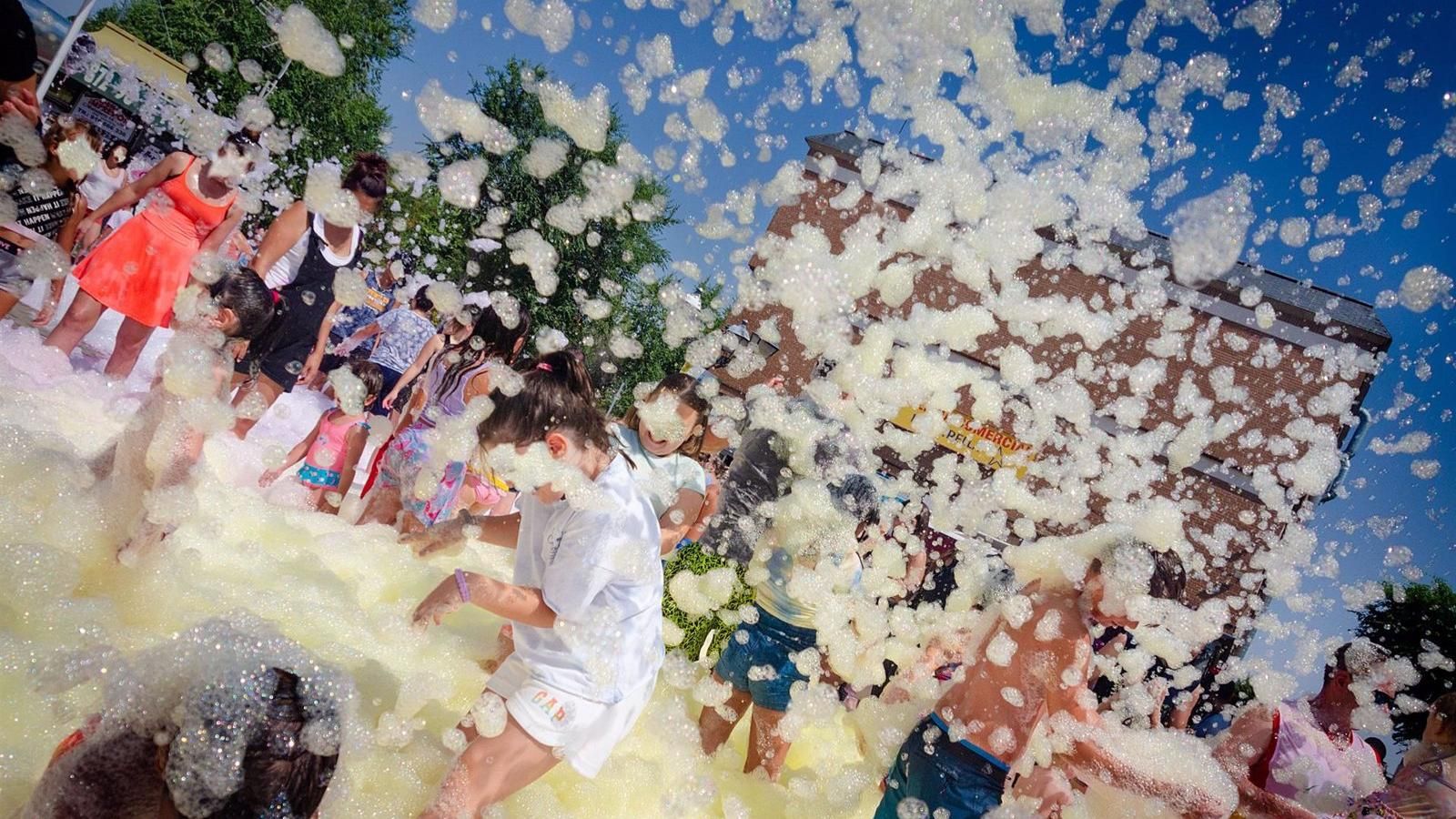 '¡A la espuma!', de David Sánchez, ganadora del IV Concurso de Fotografía Digital de las Fiestas de la Poveda de Arganda