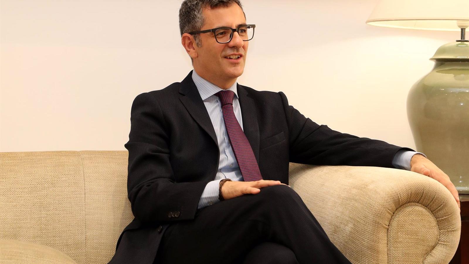 Sánchez entrega a Bolaños competencias sobre secretos oficiales que estaban en manos del Ministerio de Defensa