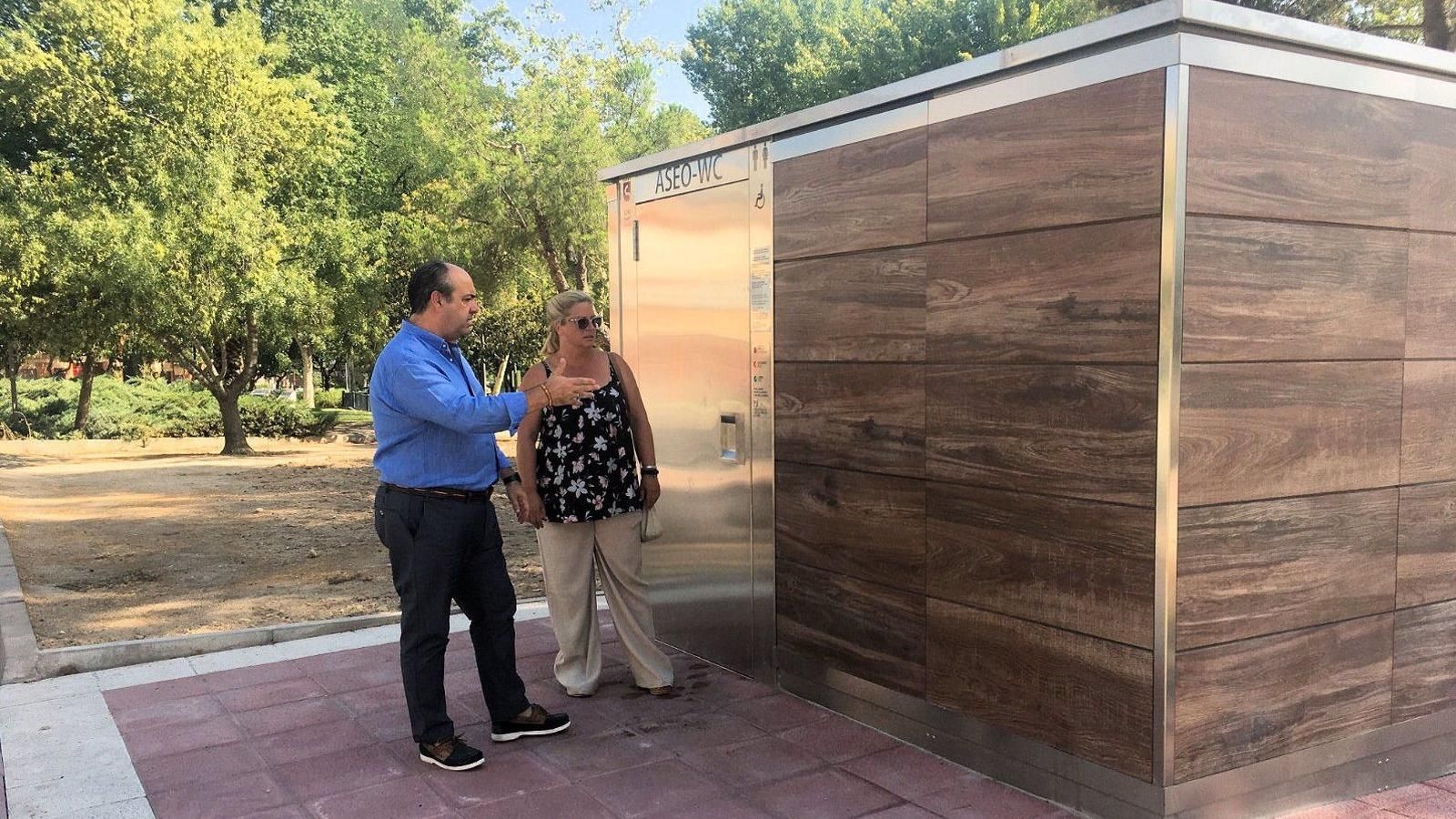 Nuevos aseos públicos accesibles, autolimpiables y gratuitos en Sanse, el primero en el Parque de la Marina