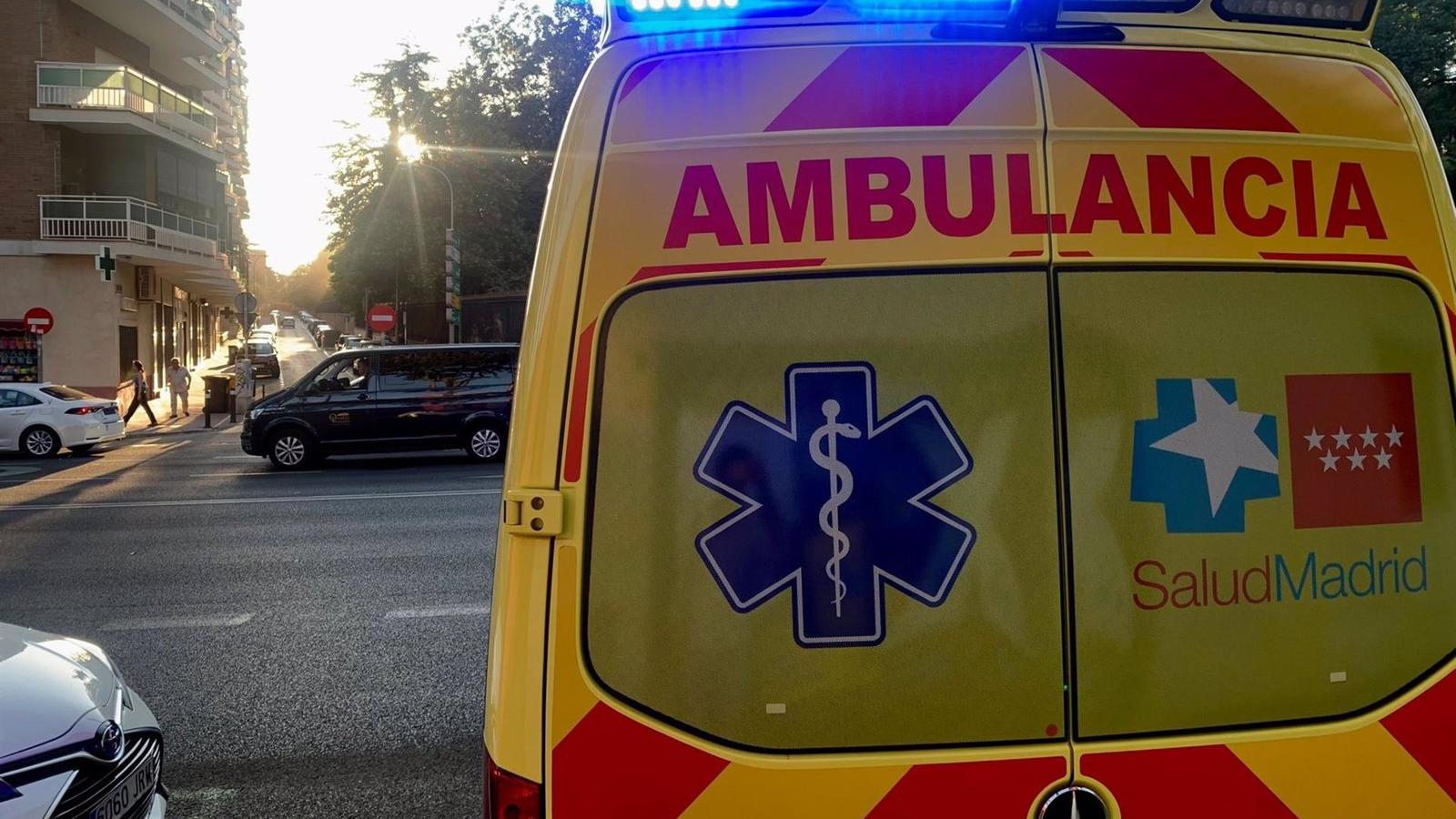  Encuentran a un hombre y una mujer en estado grave por varios golpes en la cabeza en su domicilio de Alcalá